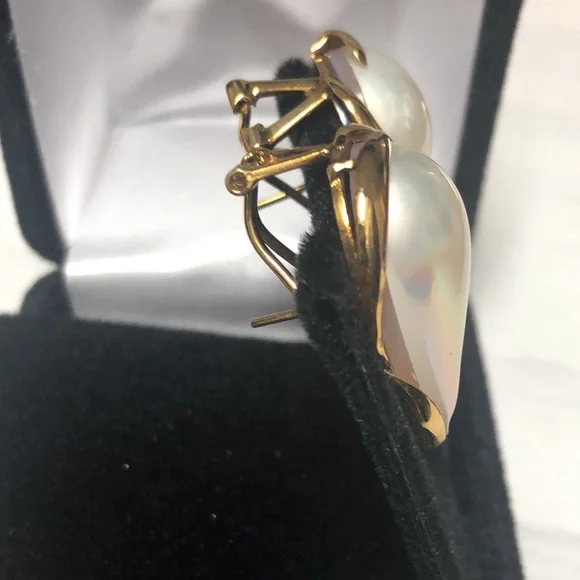 Vintage, Mane Pearl Drop Earrings - 14k Yellow Gold Teardrop Pierced Omega